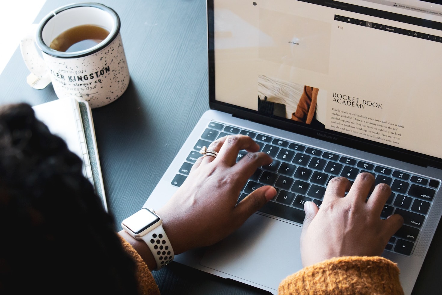 Exploring the Benefits of Daily Blogging